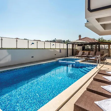 Beautiful In Stobrec With Sauna * スプリト