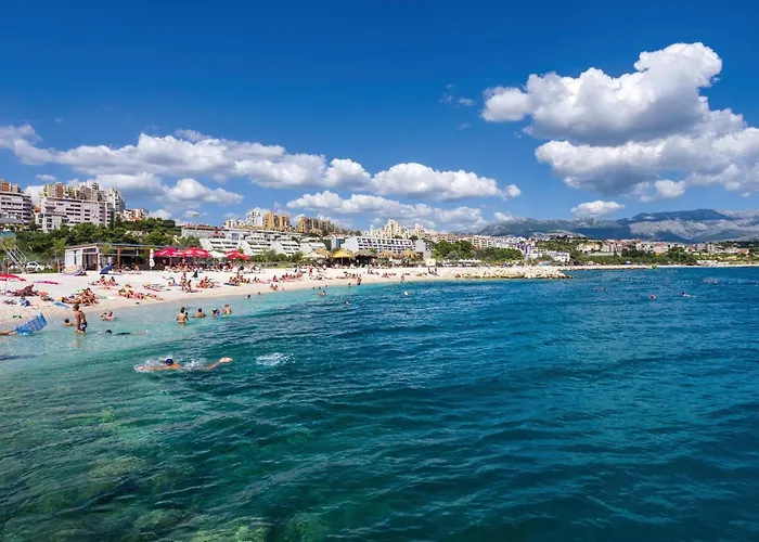 Beautiful In Stobrec With Sauna Сasa de vacaciones Split