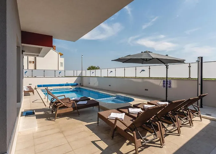 Beautiful In Stobrec With Sauna 펜션 스플리트