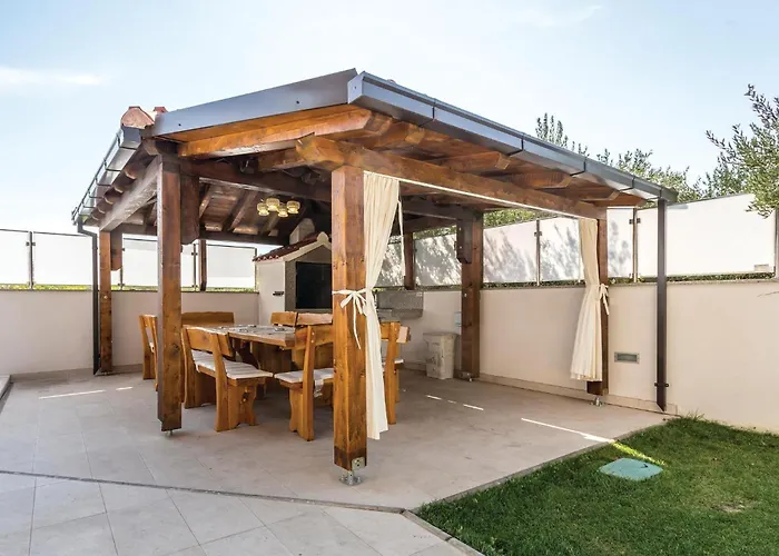 펜션 Beautiful In Stobrec With Sauna 스플리트