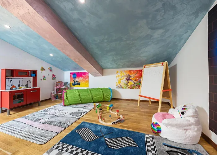 Beautiful In Stobrec With Sauna 스플리트